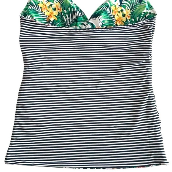 Tommy Bahama Majorelle Reversible Tankini Top - Picture 13 of 15